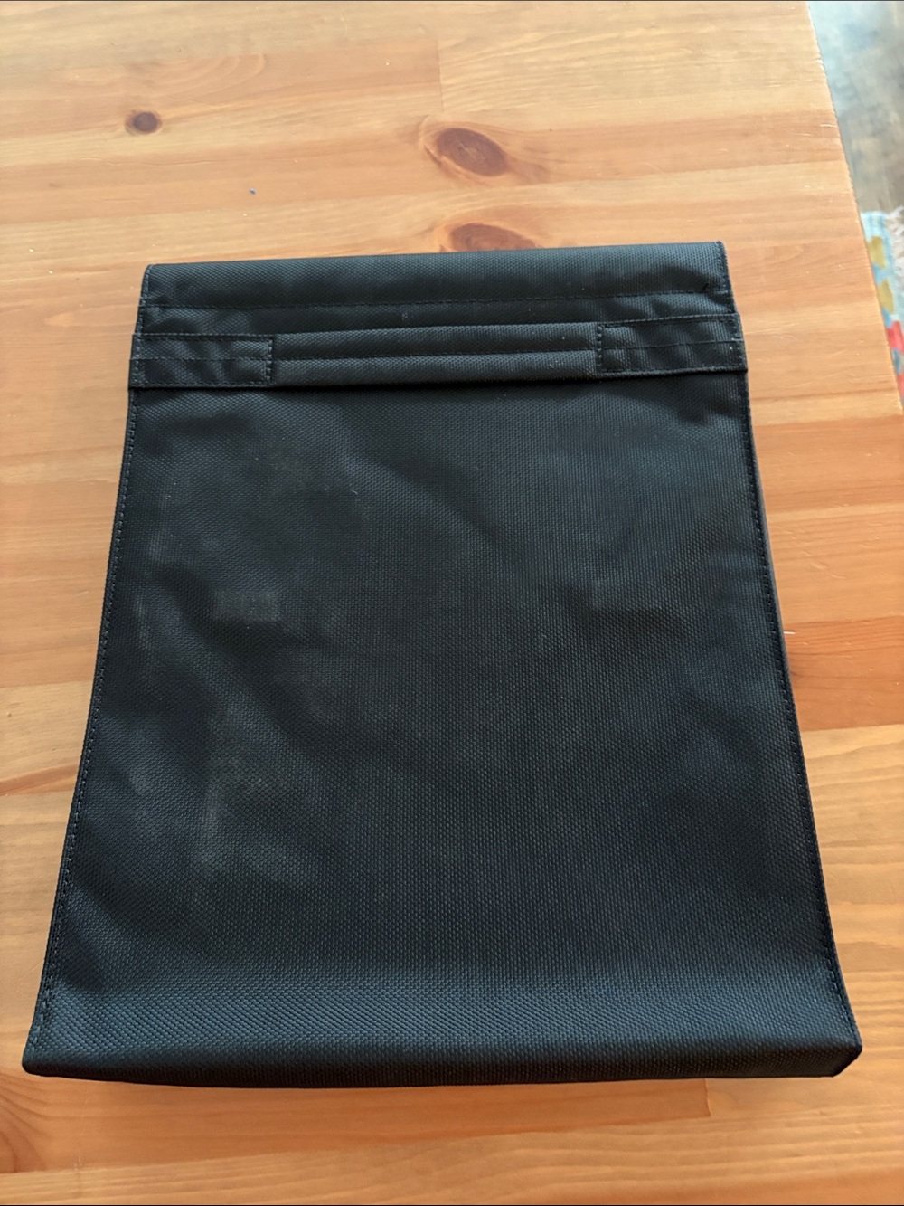 Tumi Black Nylon Document Holder with Metal Logo - Picture 3 of 4